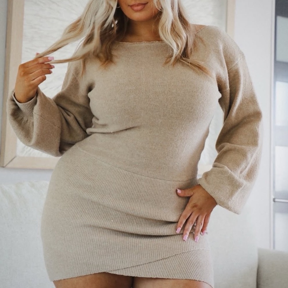 Elegant Cream Knit Dress